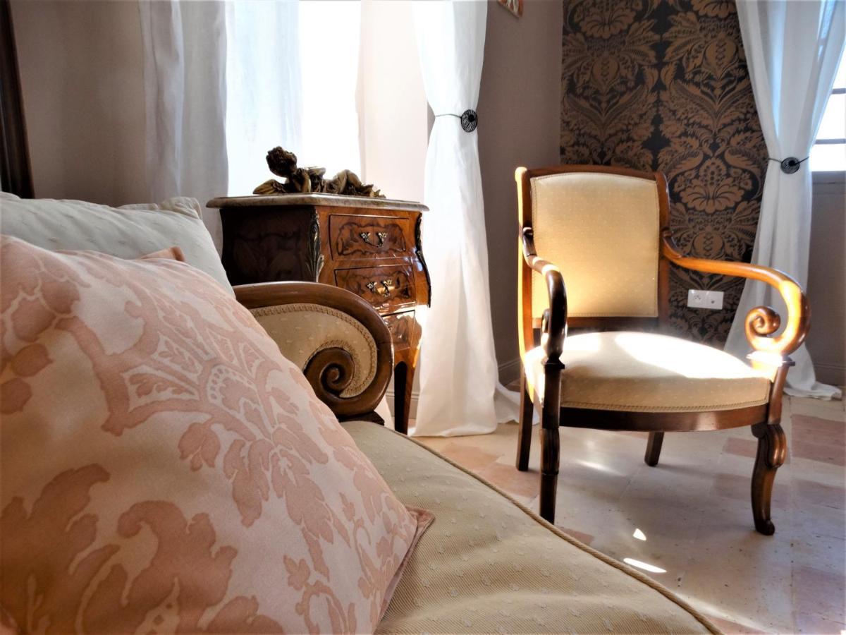 Chateau Montplaisir Charming B&B In Provence Valreas Exterior photo