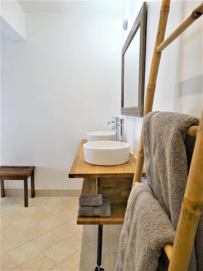 Chateau Montplaisir Charming B&B In Provence Valreas Exterior photo