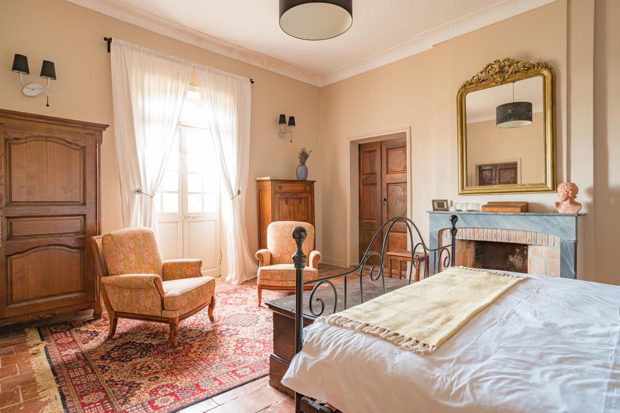 Chateau Montplaisir Charming B&B In Provence Valreas Exterior photo